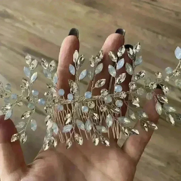 Luxury Bridal Crystal Hair Piece Comb - Picture 7 of 7
